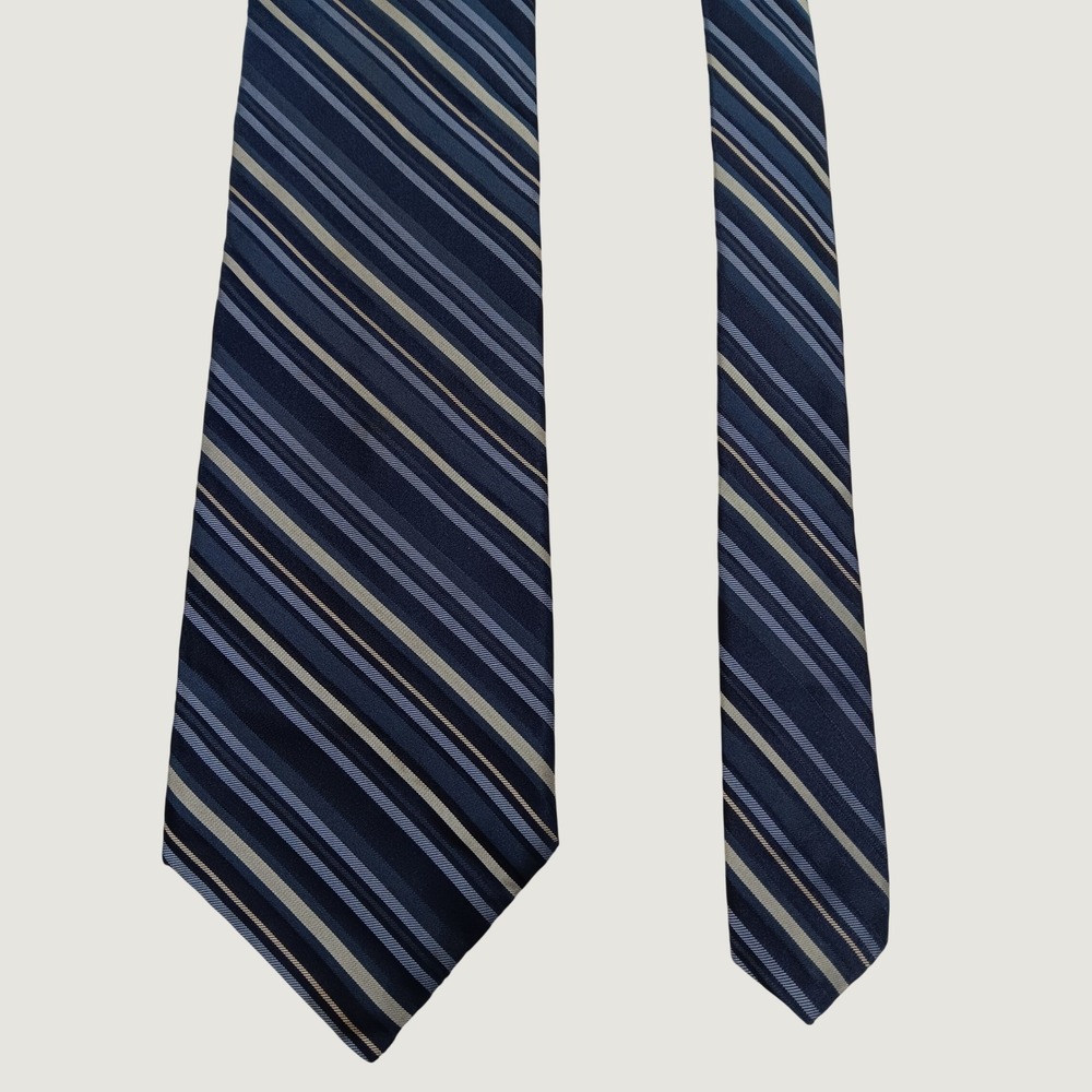 DKNY Mens Silk Necktie Navy Blue Light Blue Silver Diagonal Striped WPL 2831 USA